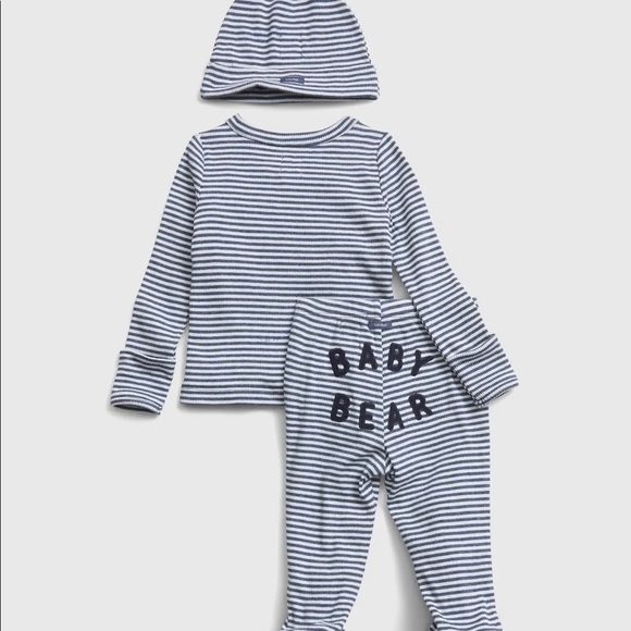 Baby Gap kimono newborn set 0-3 months - Picture 2 of 8